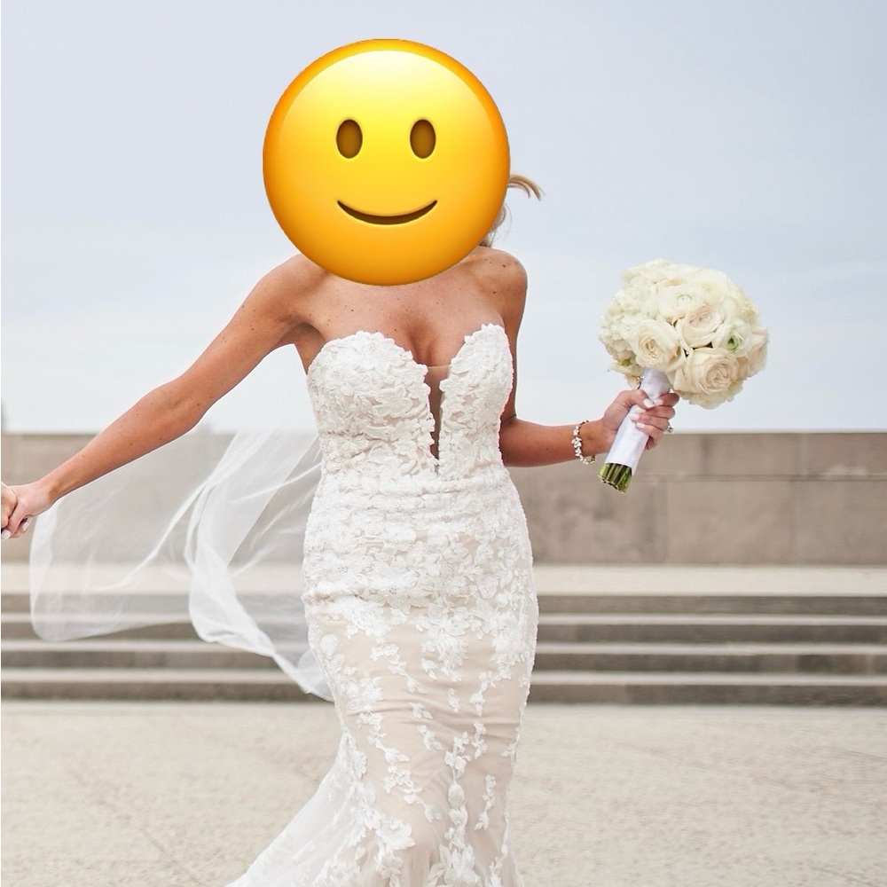 Martina Liana Bridal Gown - Picture 2 of 9